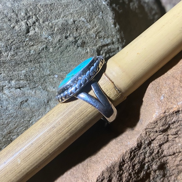 925 Sterling Silver Turquoise Ring - Picture 5 of 7